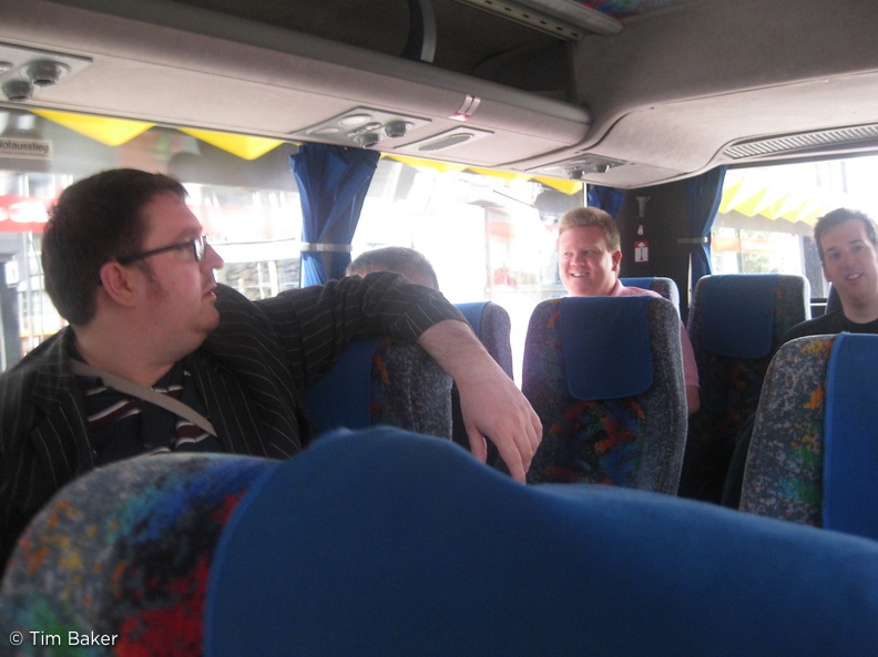 Saarbruecken - CMP, Bush and Robin Superlectro on the coach