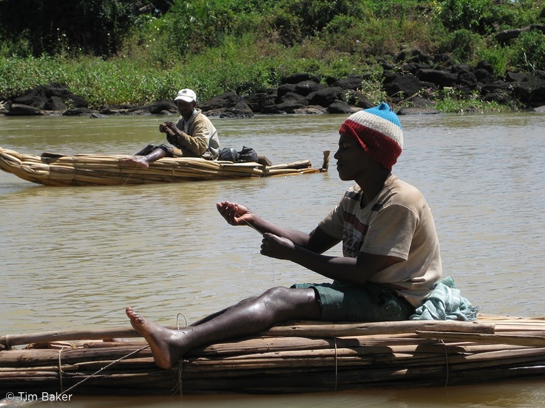 Fisherman on a tankwa, Blue Nile